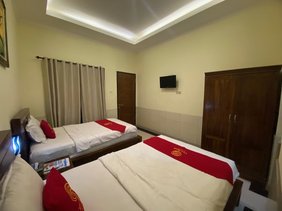 Deluxe 1 Twin Bed Garden View
